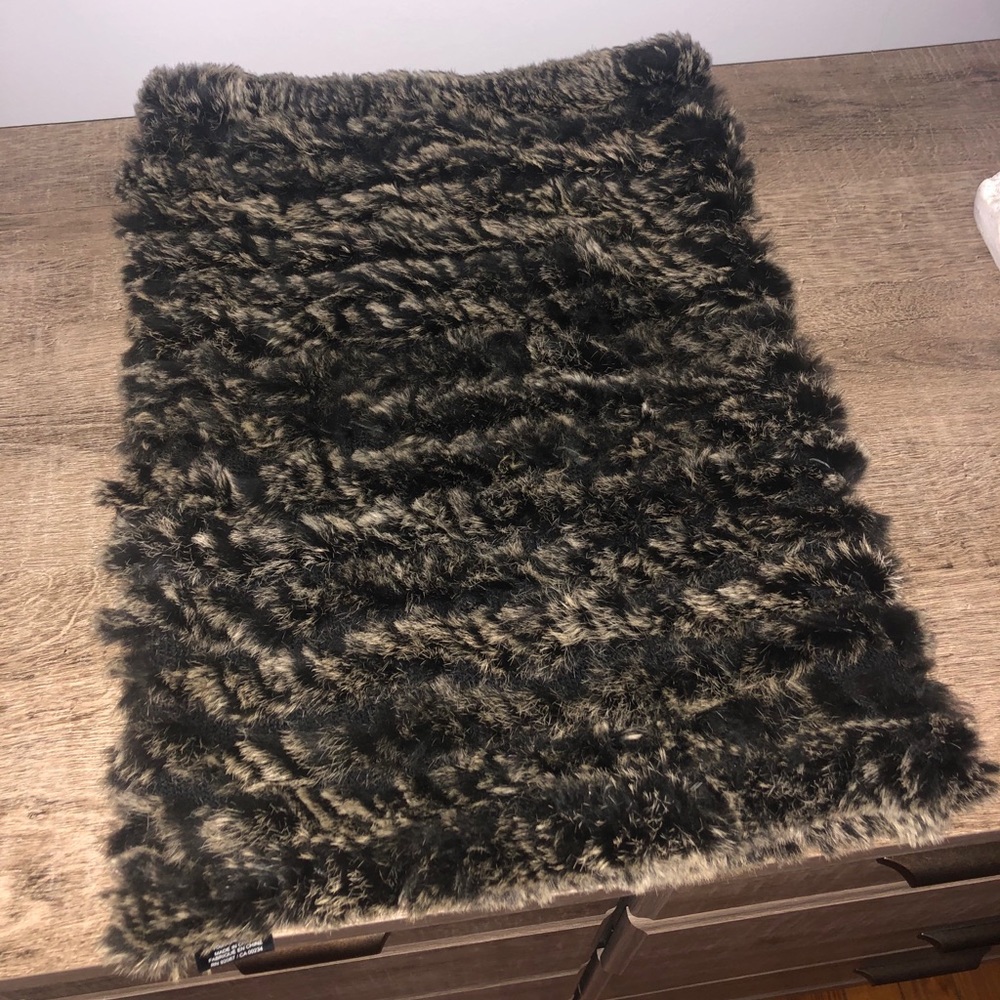 Rabbit Fur Infinity loop scarf - Picture 3 of 4